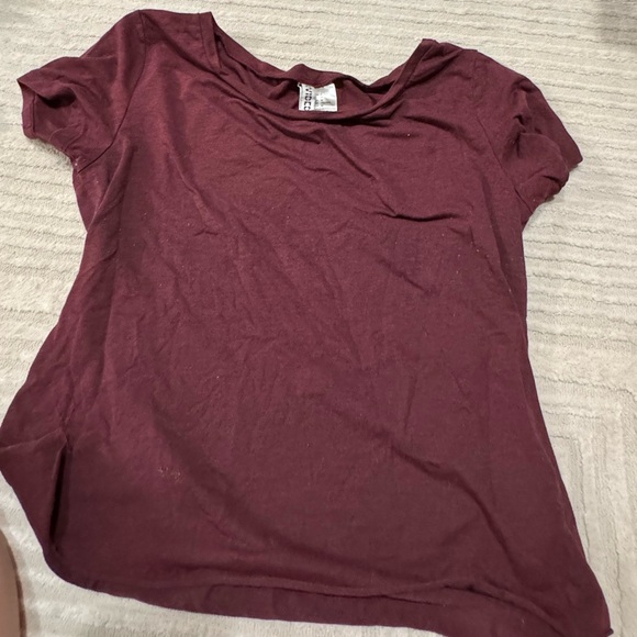 T shirt - Picture 1 of 2